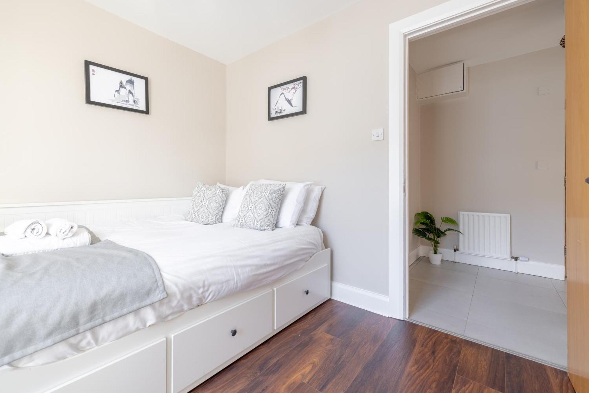 Belfast Quarters- Whitehall Sq Bagian luar foto